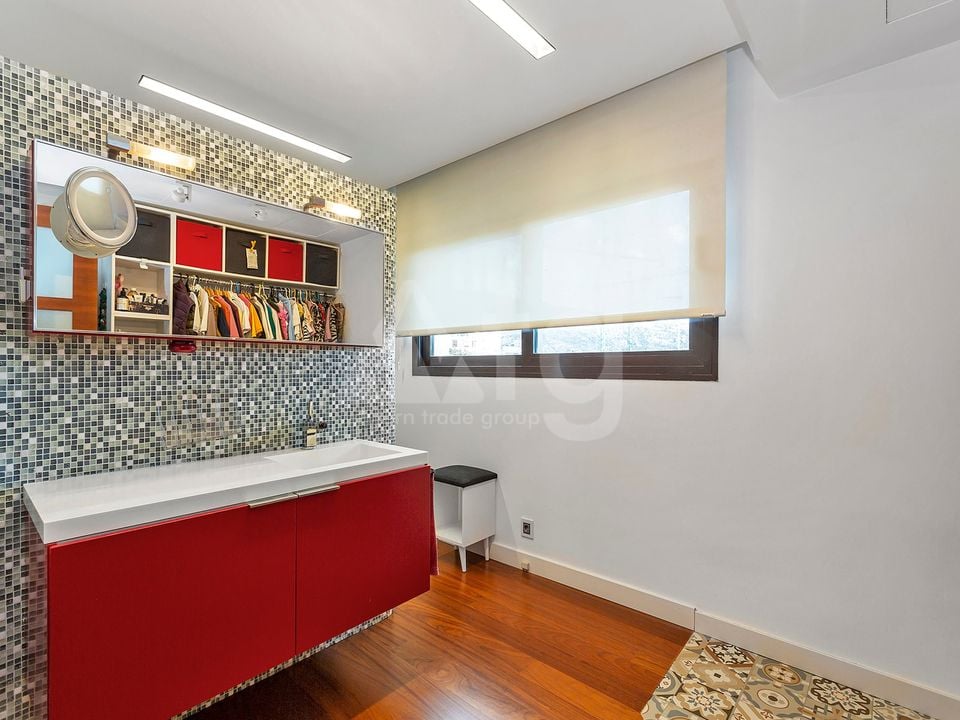 6 bedroom Villa in Algorfa - CCT59060 - Photo - 28