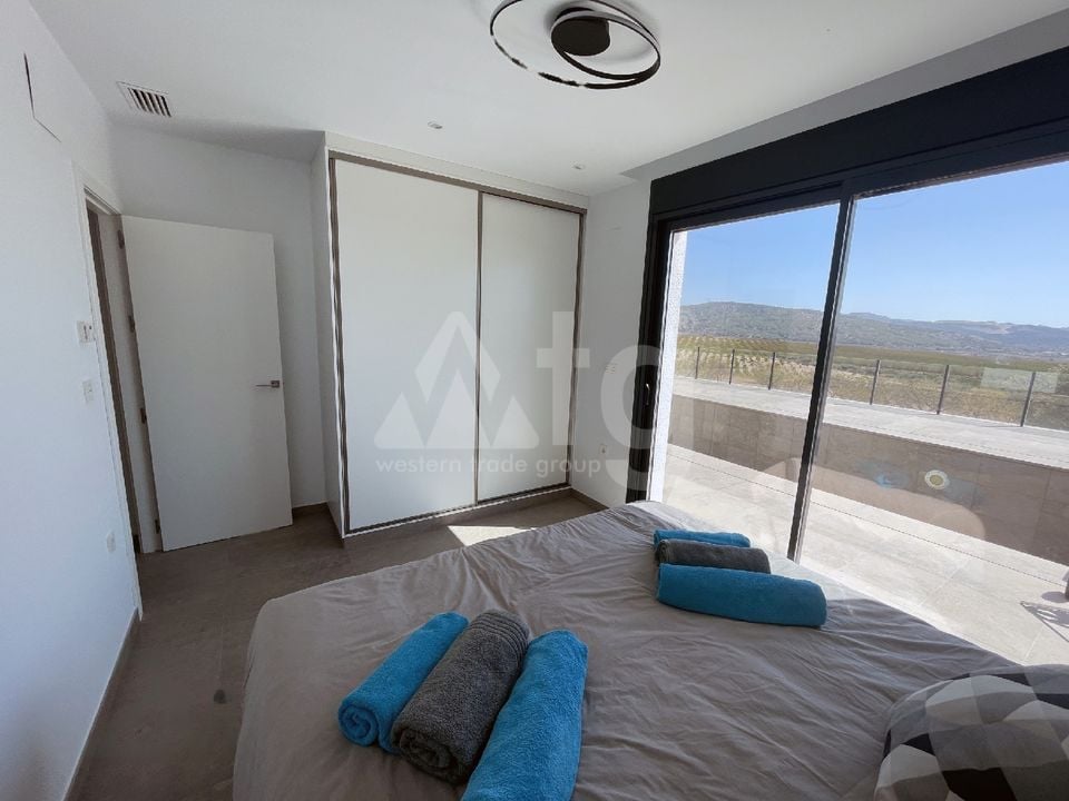 5 bedroom Villa in Pinoso - SMM93246 - Photo - 10