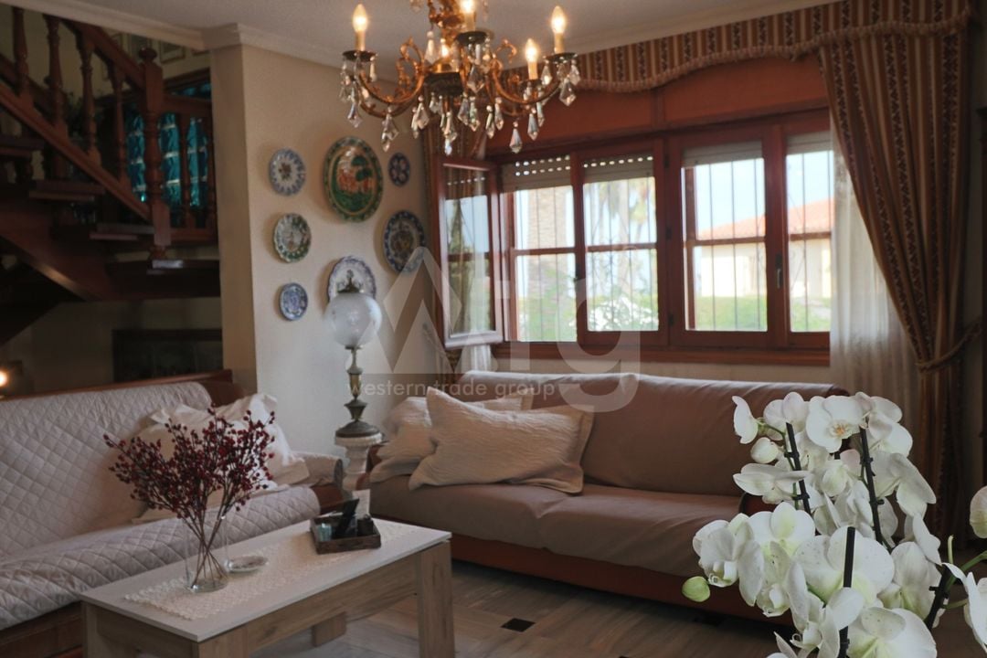 6 bedroom Villa in La Nucia - CPP60035 - Photo - 10