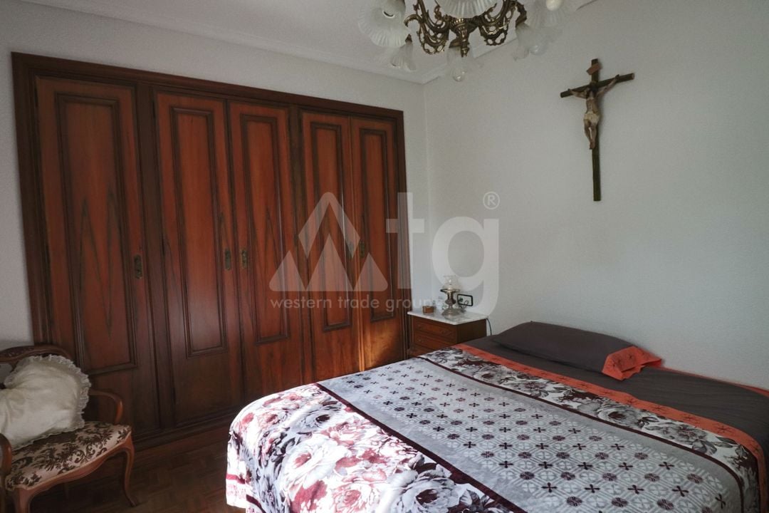6 bedroom Villa in La Nucia - CPP60035 - Photo - 23