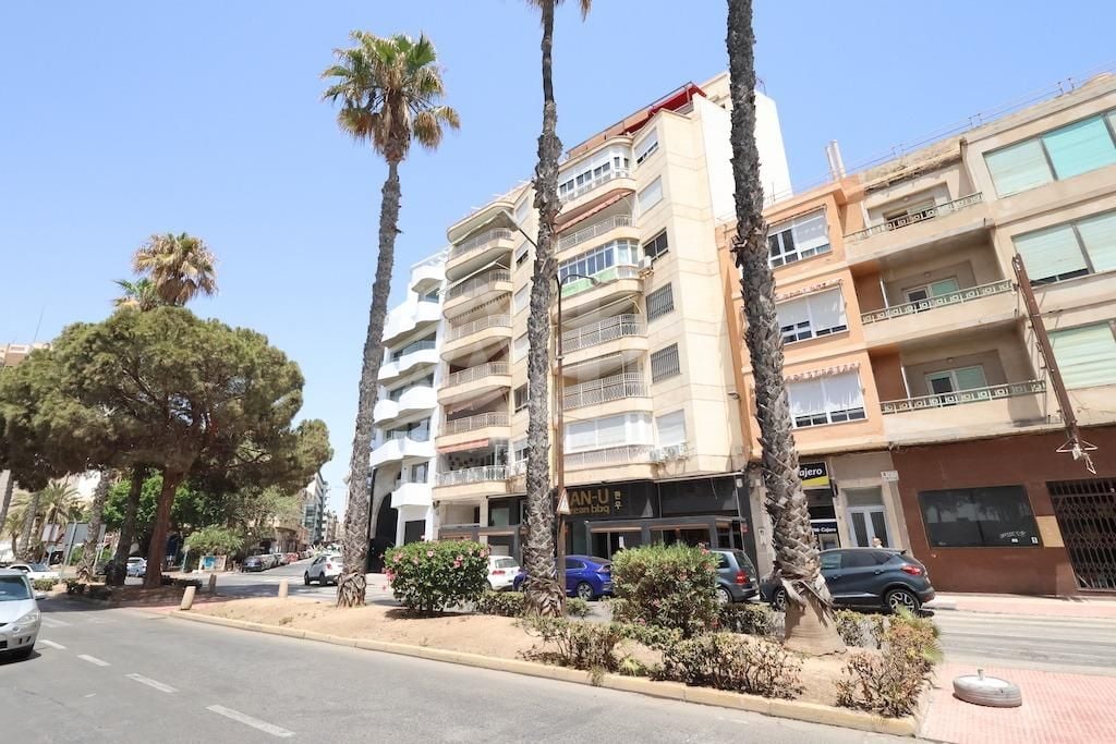 Apartamento de 3 habitaciones en Torrevieja - AG151050 - Foto - 27
