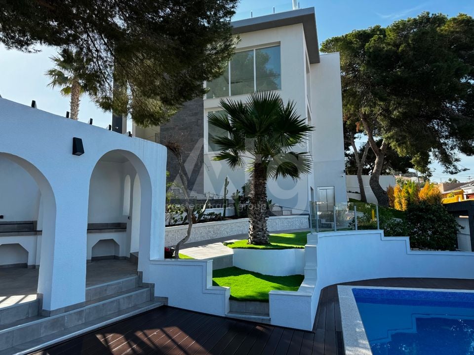6 bedroom Villa in Los Balcones - LR61679 - Photo - 27