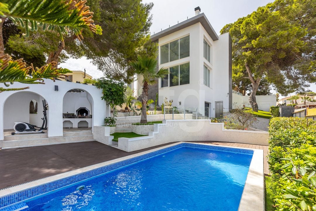 6 bedroom Villa in Los Balcones - LR61679 - Photo - 1