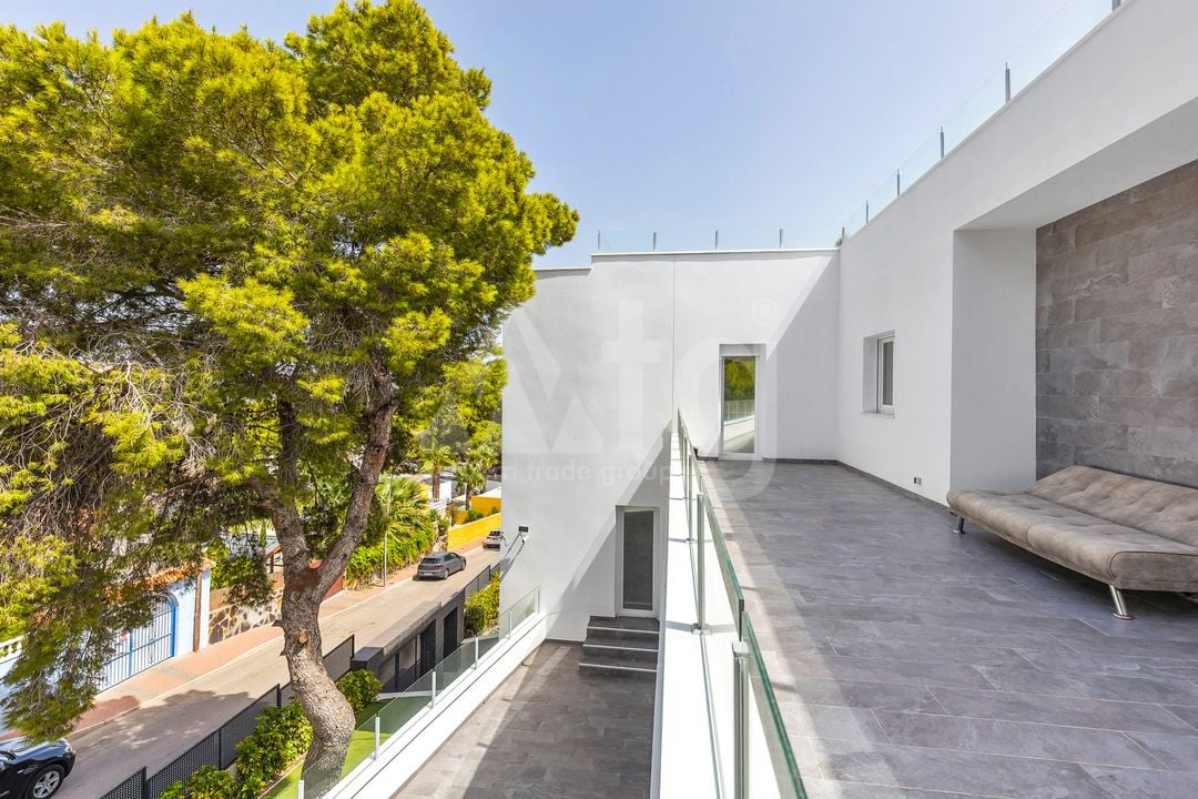 6 bedroom Villa in Los Balcones - LR61679 - Photo - 28