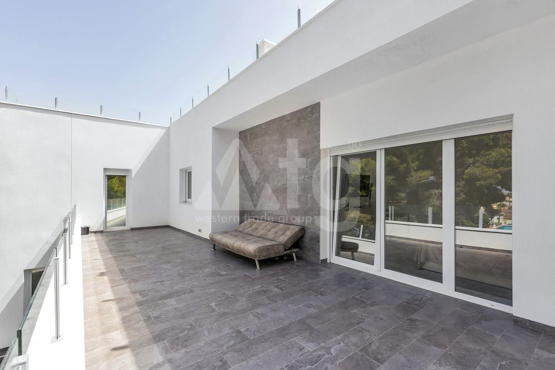 6 bedroom Villa in Los Balcones - LR61679 - Photo - 29