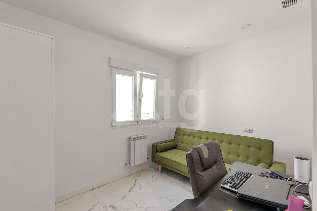 6 bedroom Villa in Los Balcones - LR61679 - Photo - 32
