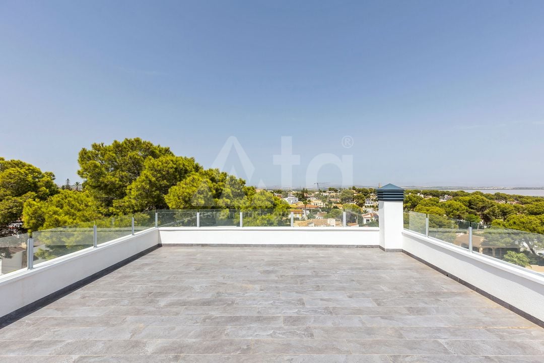 6 bedroom Villa in Los Balcones - LR61679 - Photo - 36