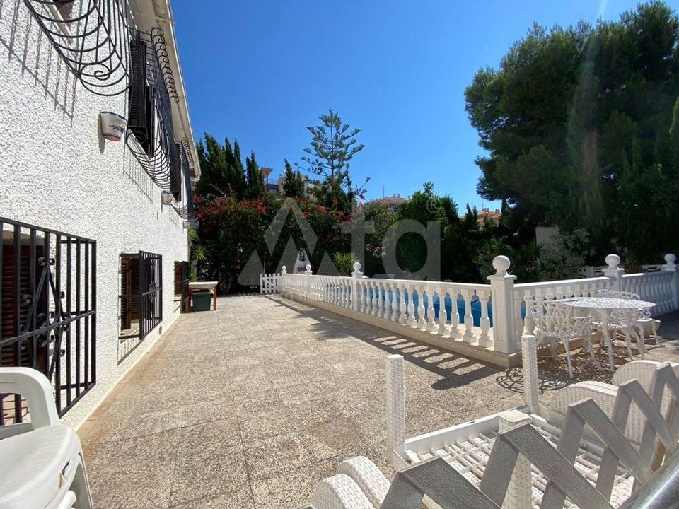 12 bedroom Townhouse in Punta Prima - LR61715 - Photo - 23