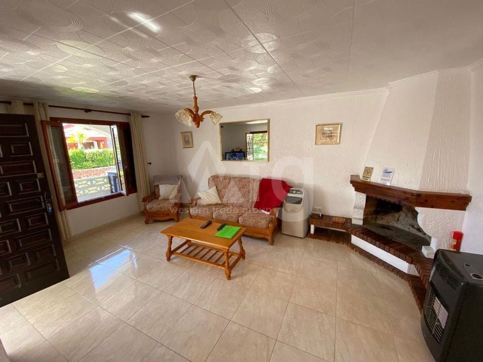 12 bedroom Townhouse in Punta Prima - LR61715 - Photo - 6