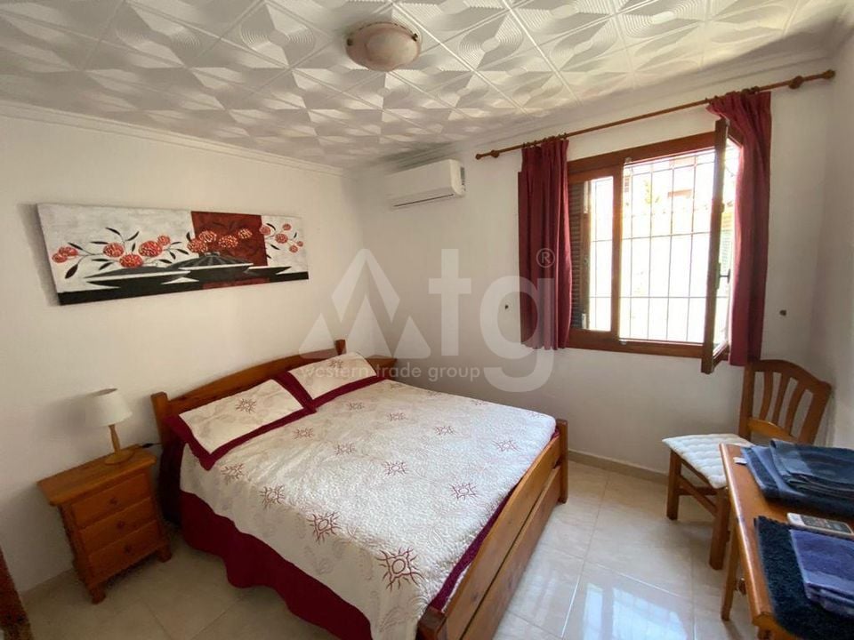 12 bedroom Townhouse in Punta Prima - LR61715 - Photo - 10