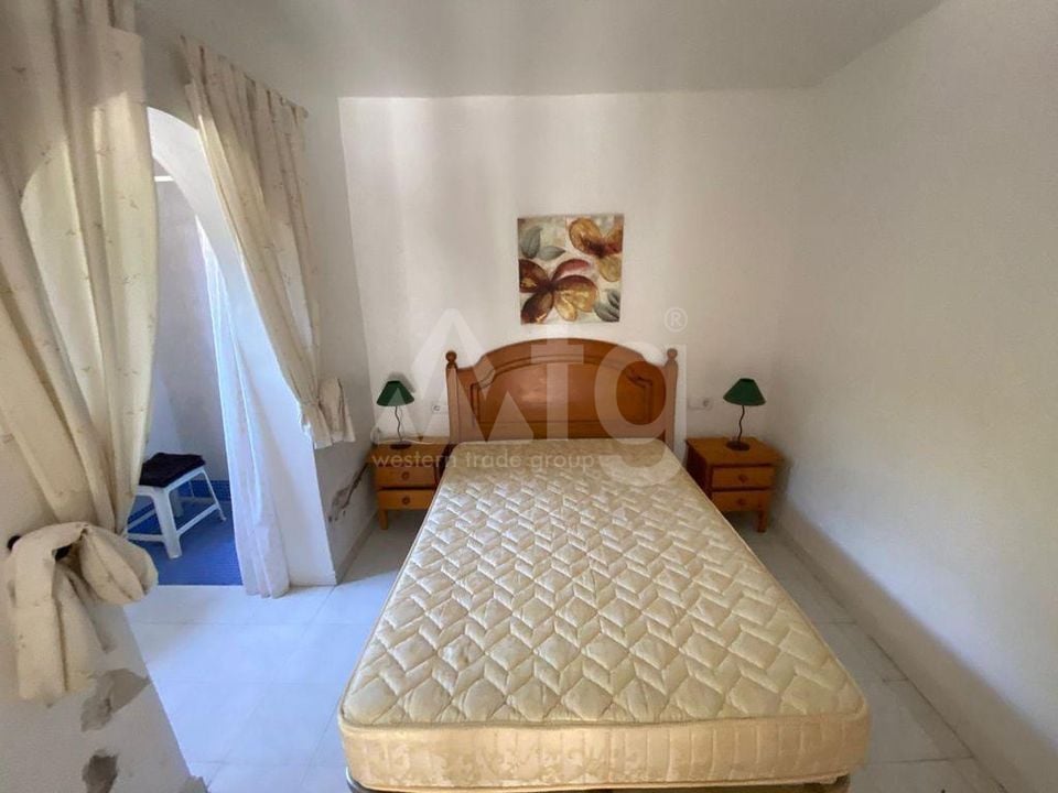 12 bedroom Townhouse in Punta Prima - LR61715 - Photo - 11