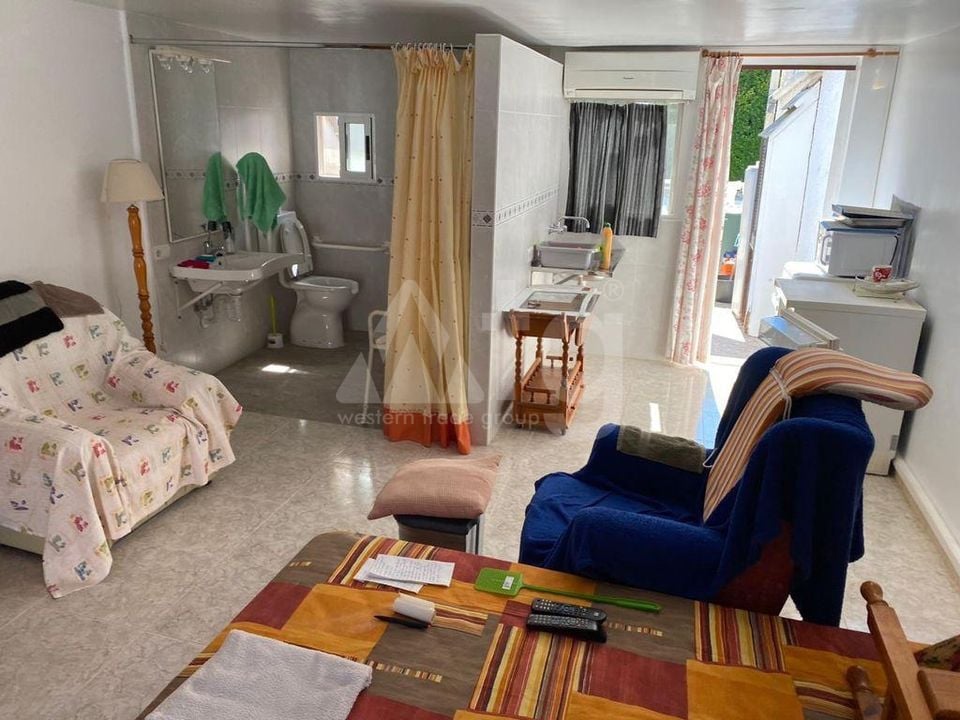 12 bedroom Townhouse in Punta Prima - LR61715 - Photo - 16