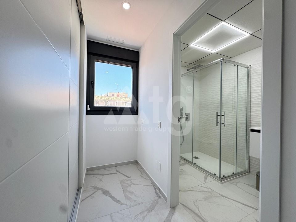 2 bedroom Penthouse in Torrevieja - AG97074 - Photo - 23