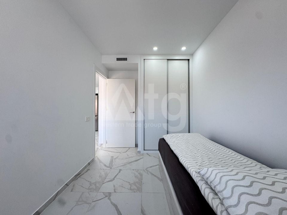 2 bedroom Penthouse in Torrevieja - AG97074 - Photo - 18