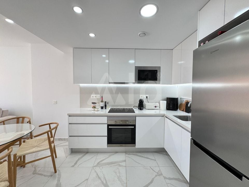 2 bedroom Penthouse in Torrevieja - AG97074 - Photo - 9