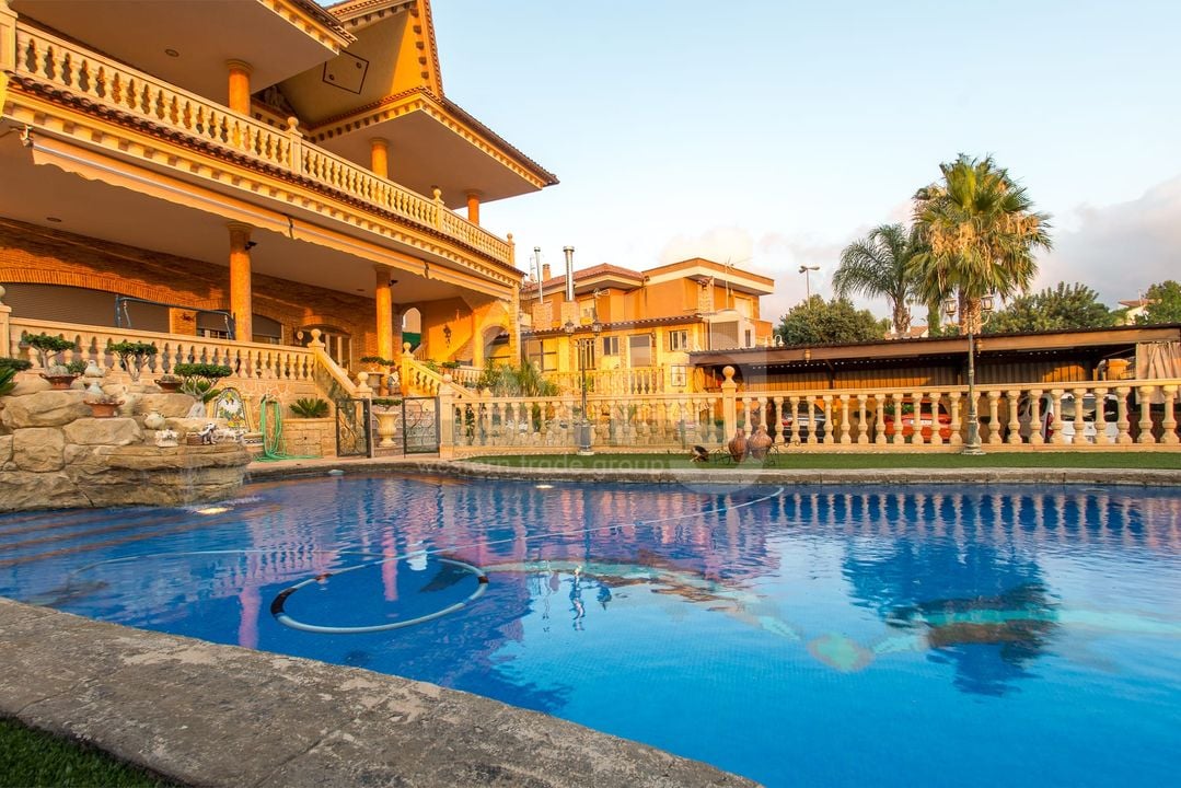 5 bedroom Villa in Torre Guil - SPB62921 - Photo - 2