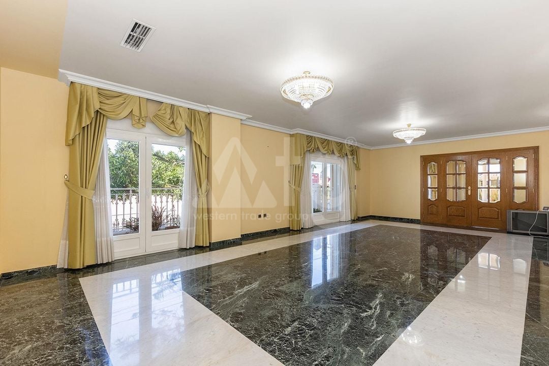 5 bedroom Villa in Torrevieja - GVS64867 - Photo - 8