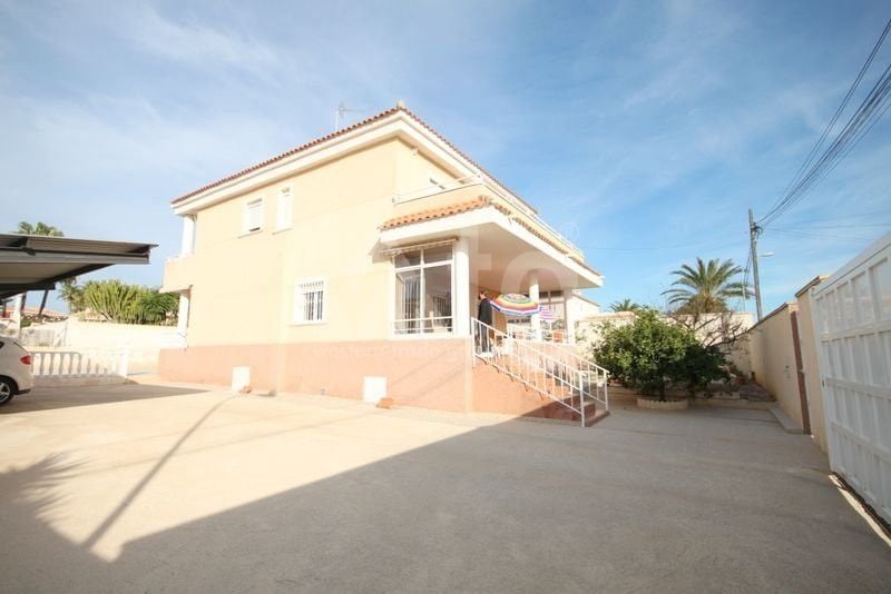 5 bedroom Villa in Torrevieja - FU90999 - Photo - 25