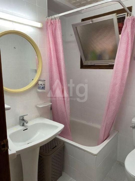 4 bedroom Apartment in Torrevieja - SV67347 - Photo - 9