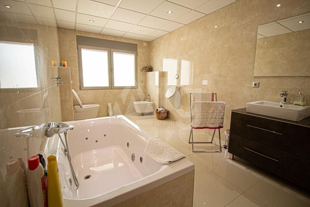 6 bedroom Villa in Alfaz del Pi - SV67360 - Photo - 17
