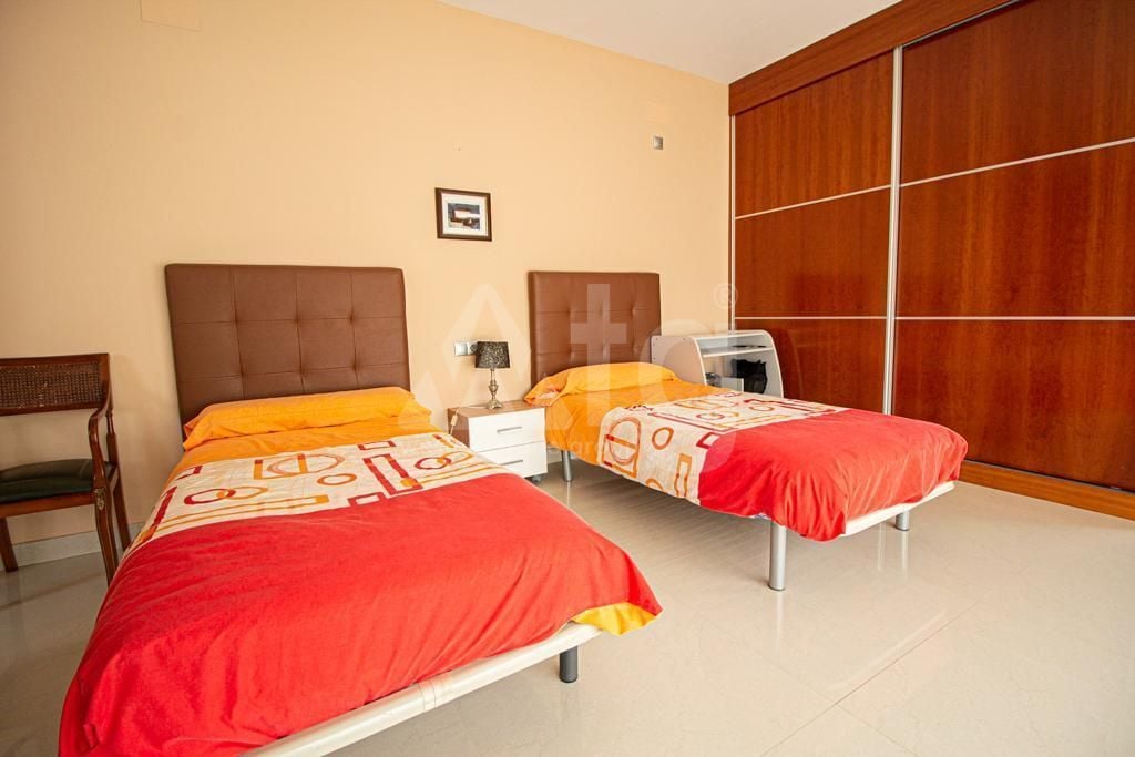 6 bedroom Villa in Alfaz del Pi - SV67360 - Photo - 12