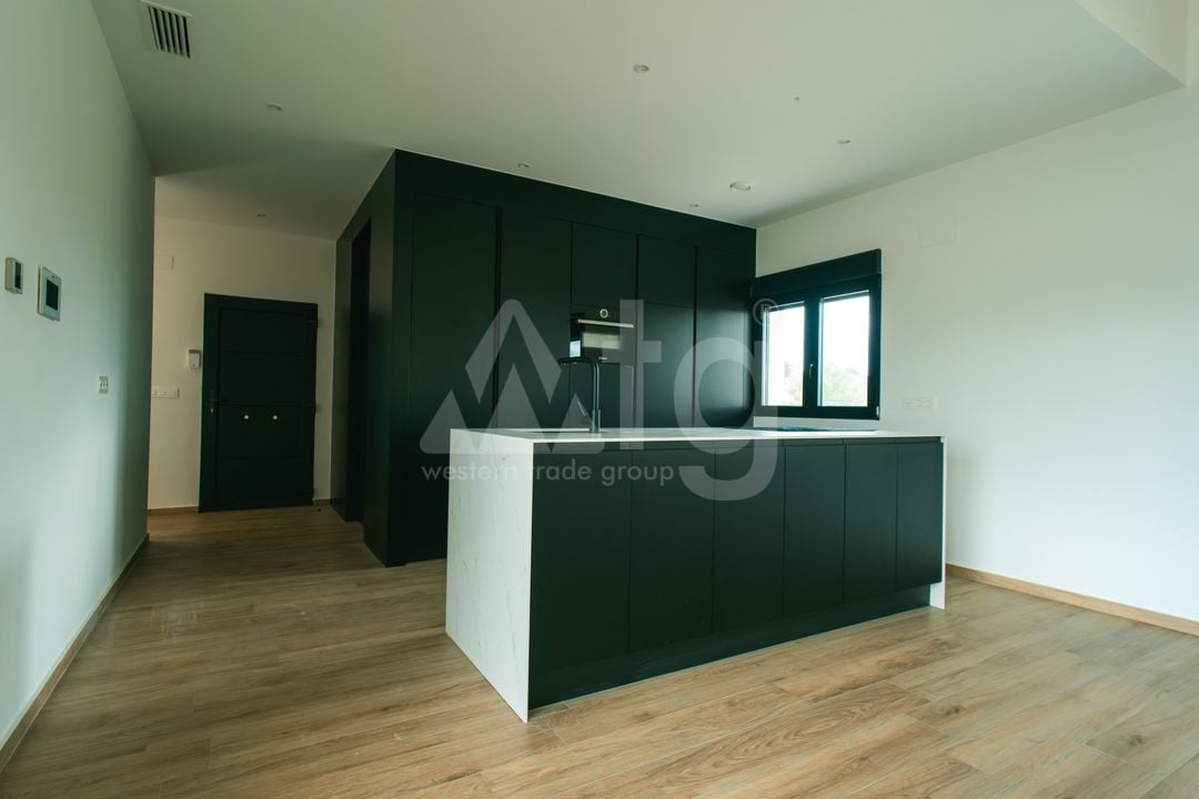 Villa de 3 habitaciones en Pinoso - CLR20978 - Foto - 9