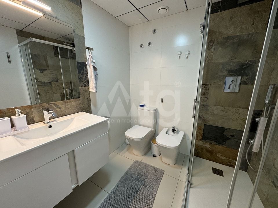 2 bedroom Apartment in Torrevieja - SH68187 - Photo - 13