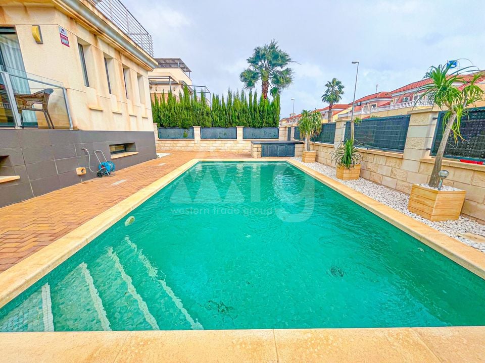 5 Schlafzimmer Villa in La Zenia - B68376 - Foto - 3