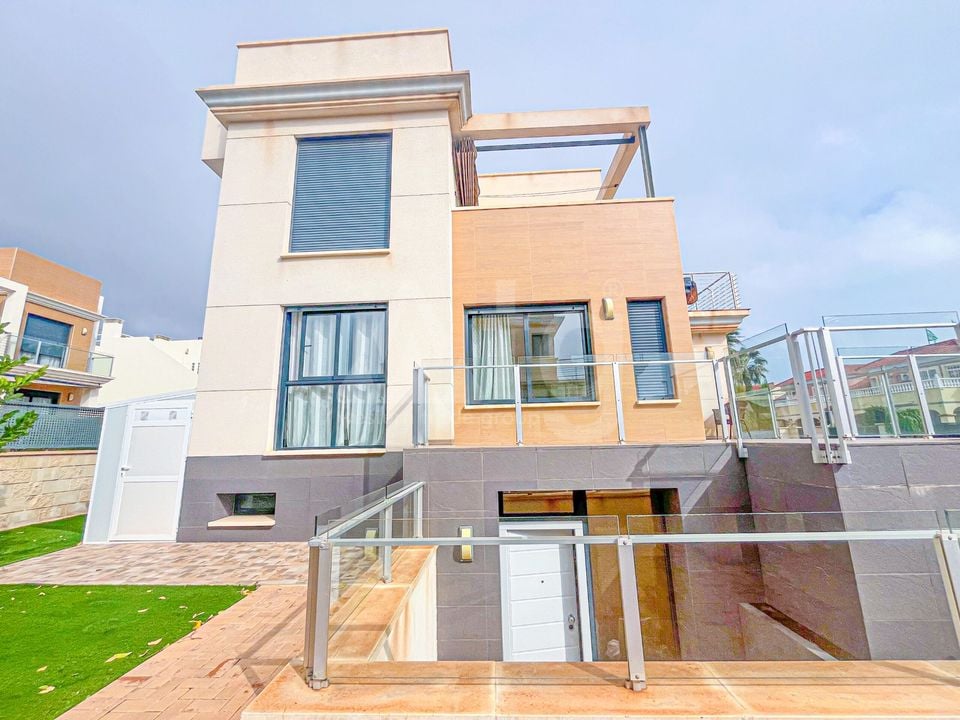 5 Schlafzimmer Villa in La Zenia - B68376 - Foto - 38
