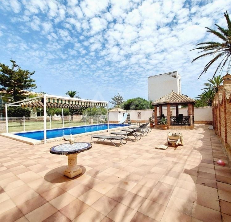7 bedroom Villa in Cabo Roig - SV68598 - Photo - 51