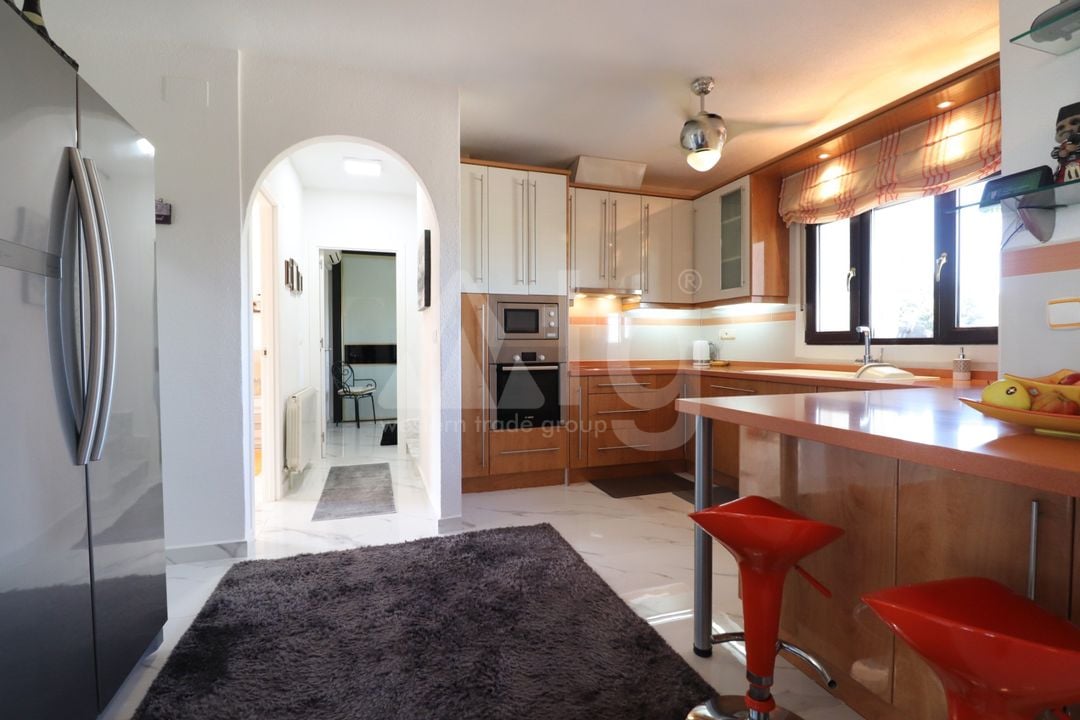 5 bedroom Villa in Algorfa - VRE69039 - Photo - 9