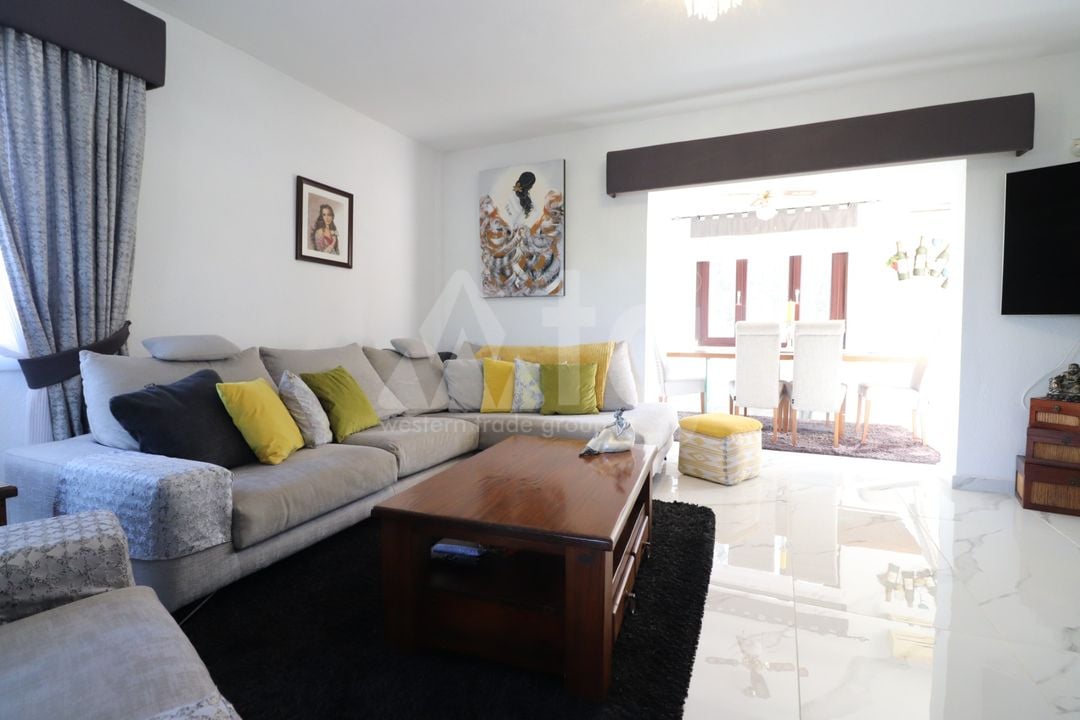 5 bedroom Villa in Algorfa - VRE69039 - Photo - 5