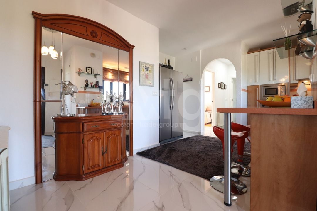 5 bedroom Villa in Algorfa - VRE69039 - Photo - 13