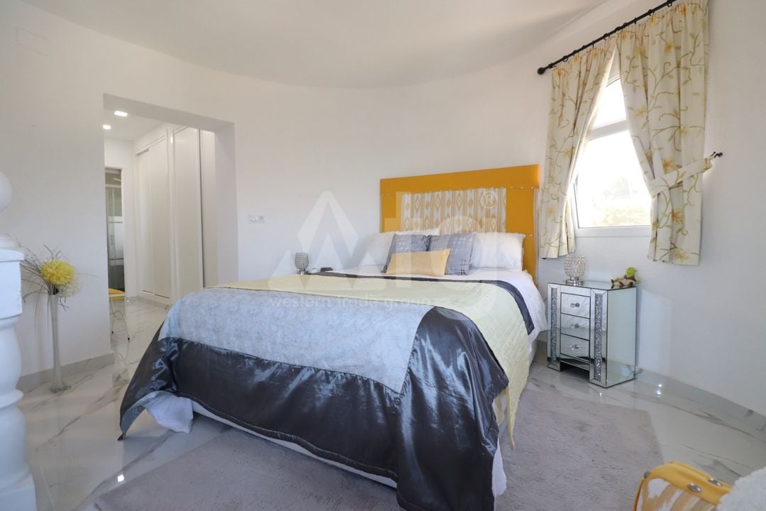 5 bedroom Villa in Algorfa - VRE69039 - Photo - 26