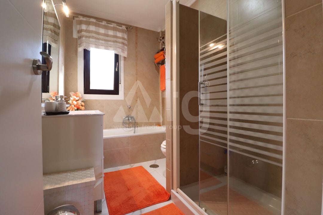 5 bedroom Villa in Algorfa - VRE69039 - Photo - 32