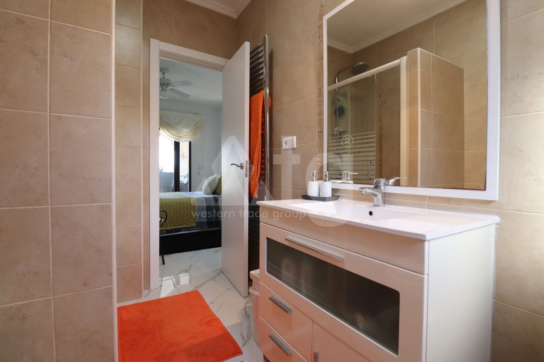 5 bedroom Villa in Algorfa - VRE69039 - Photo - 33