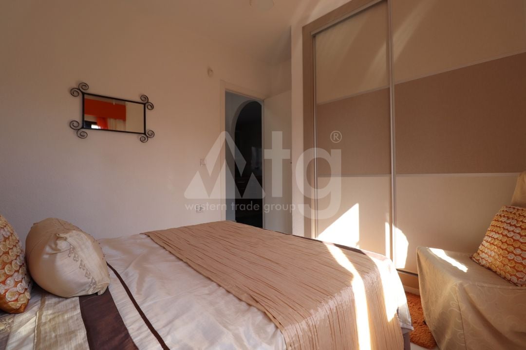 5 bedroom Villa in Algorfa - VRE69039 - Photo - 22