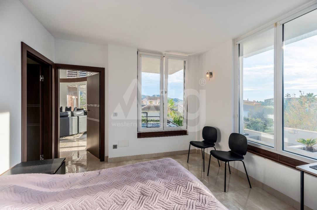 7 bedroom Villa in Alfaz del Pi - CGN69345 - Photo - 11