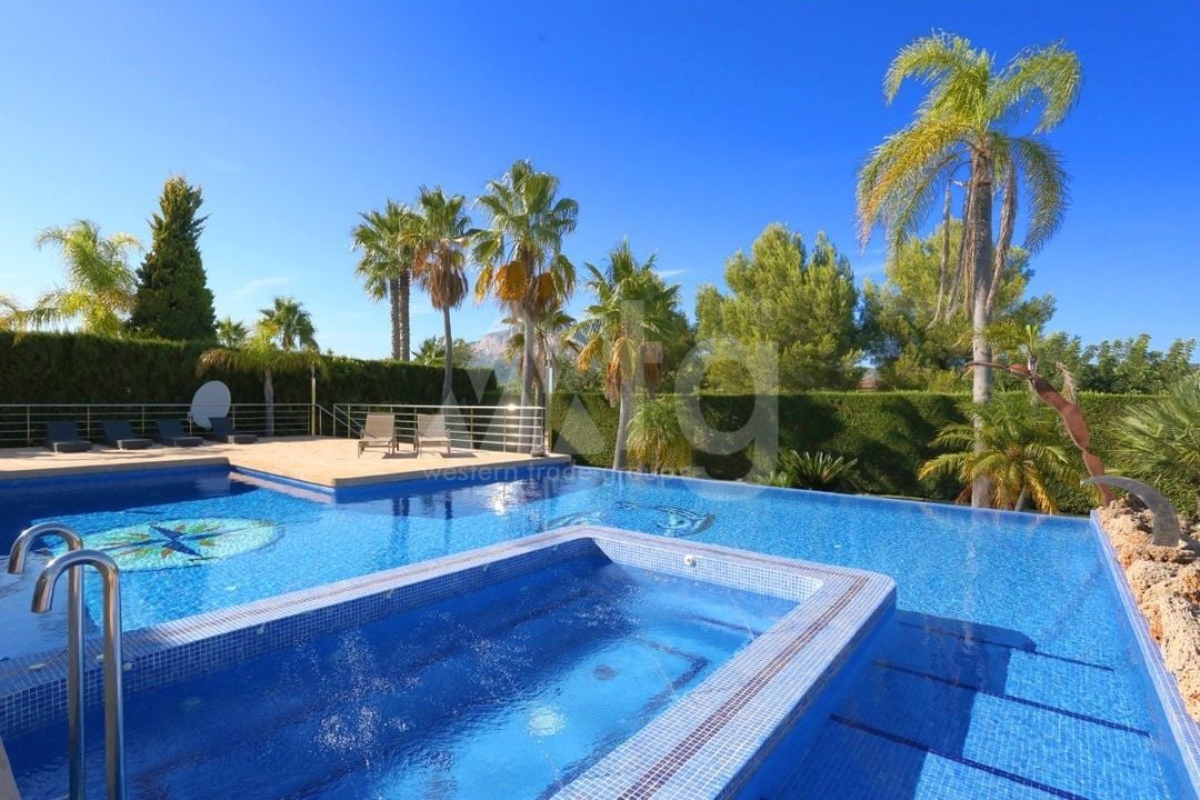 Vilă cu 5 dormitoare în Jávea - LLA69424 - Imagini - 4