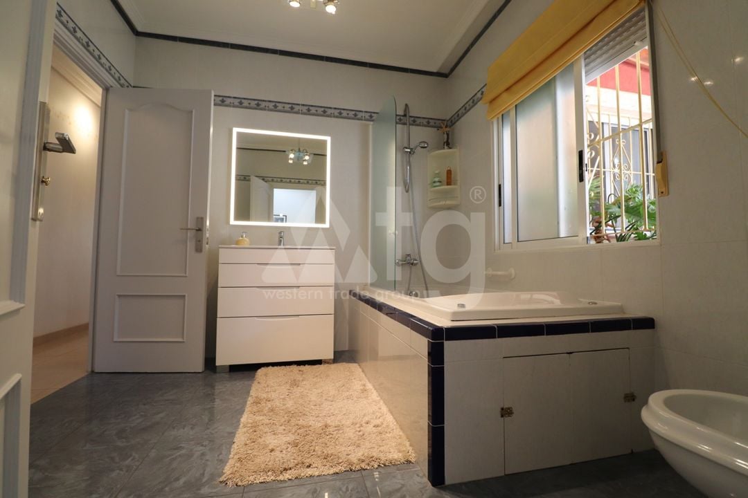 3 bedroom Villa in Algorfa - VRE69849 - Photo - 22