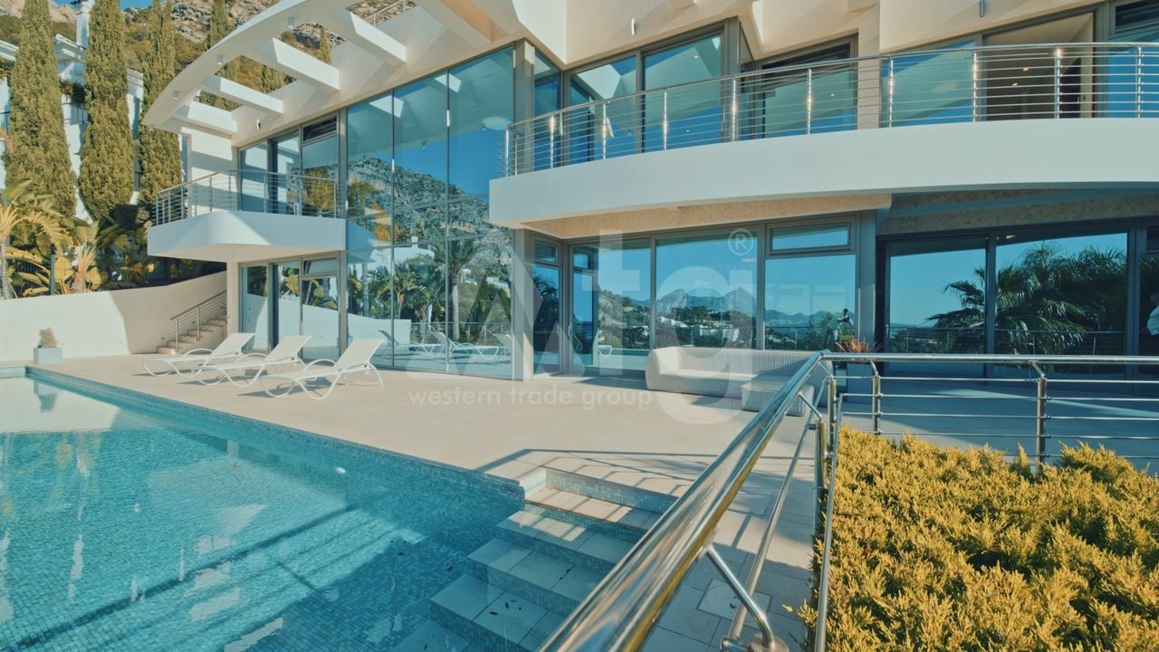 5 bedroom Villa in Altea Hills - LR70075 - Photo - 3