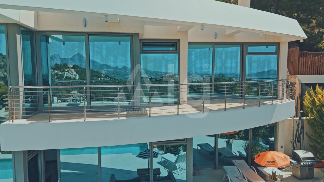 5 bedroom Villa in Altea Hills - LR70075 - Photo - 12