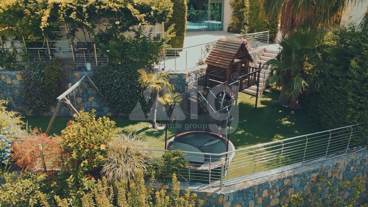 5 bedroom Villa in Altea Hills - LR70075 - Photo - 19