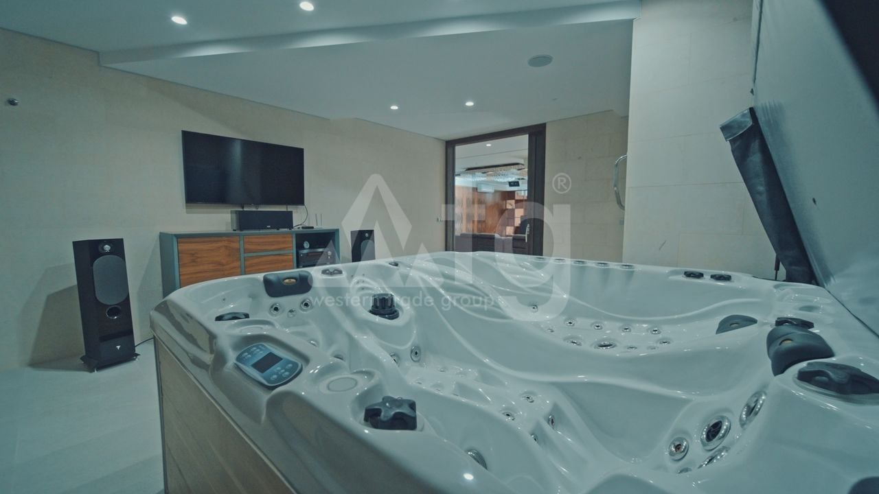 5 bedroom Villa in Altea Hills - LR70075 - Photo - 38