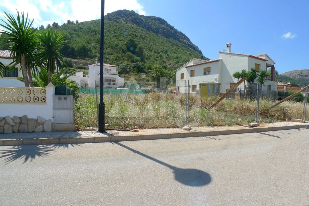  Pozemek v Sagra- PGP70385 - Foto - 3