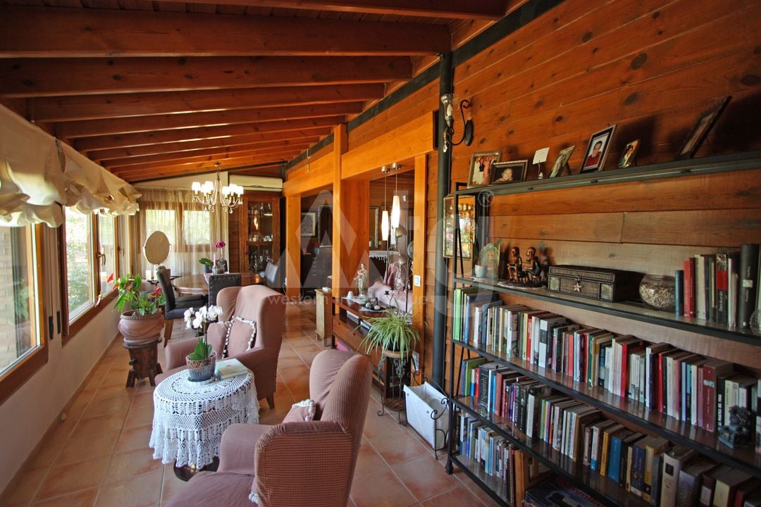 3 bedroom Villa in Orba - PGP70426 - Photo - 9