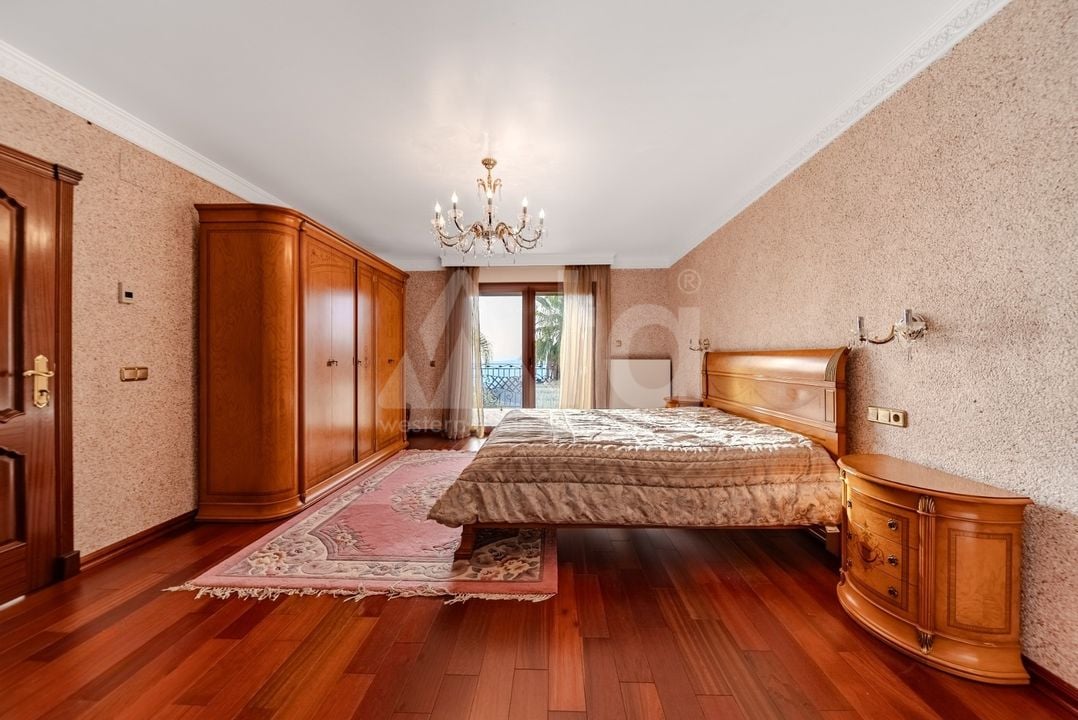 5 bedroom Villa in Altea Hills - LR70693 - Photo - 11