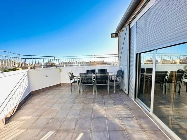 Penthouse de 3 chambres à Torrevieja - CT70999 - Photo - 26
