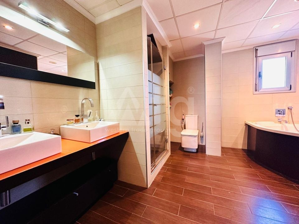 Penthouse de 3 chambres à Torrevieja - CT70999 - Photo - 22
