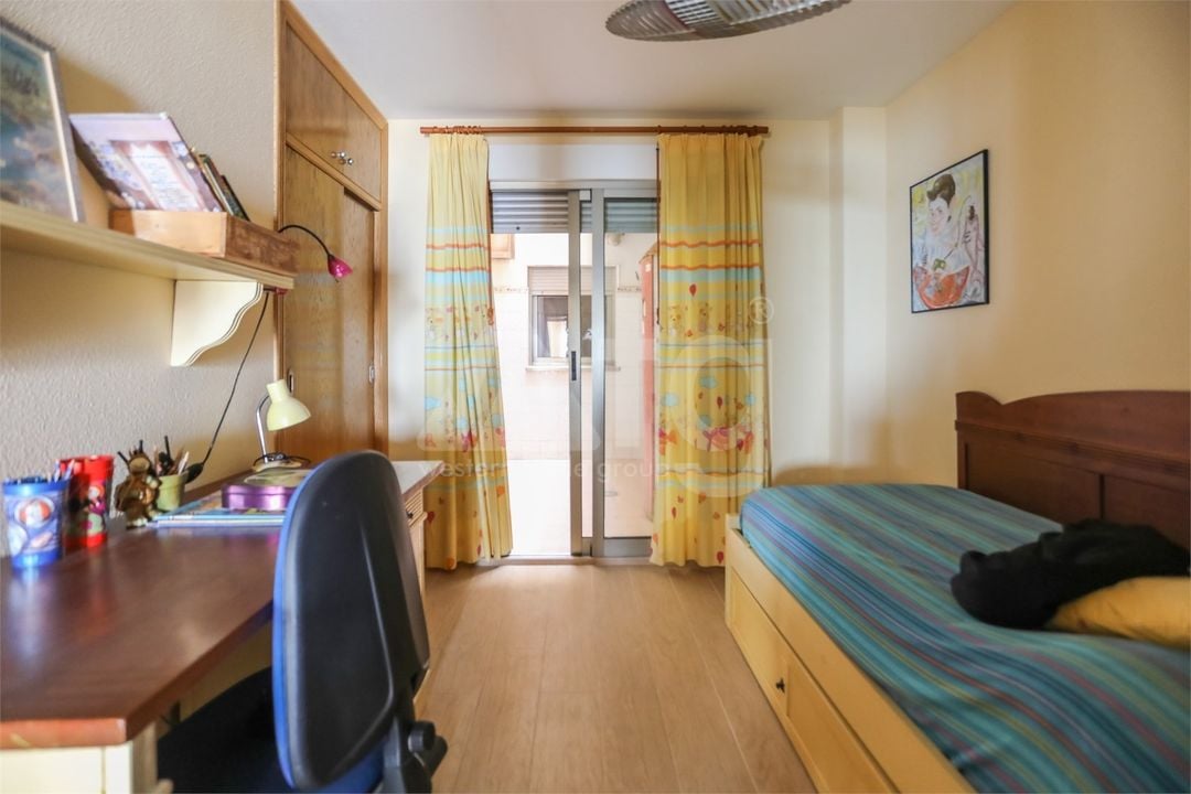 Appartement de 4 chambres à Torrevieja - LR71800 - Photo - 12